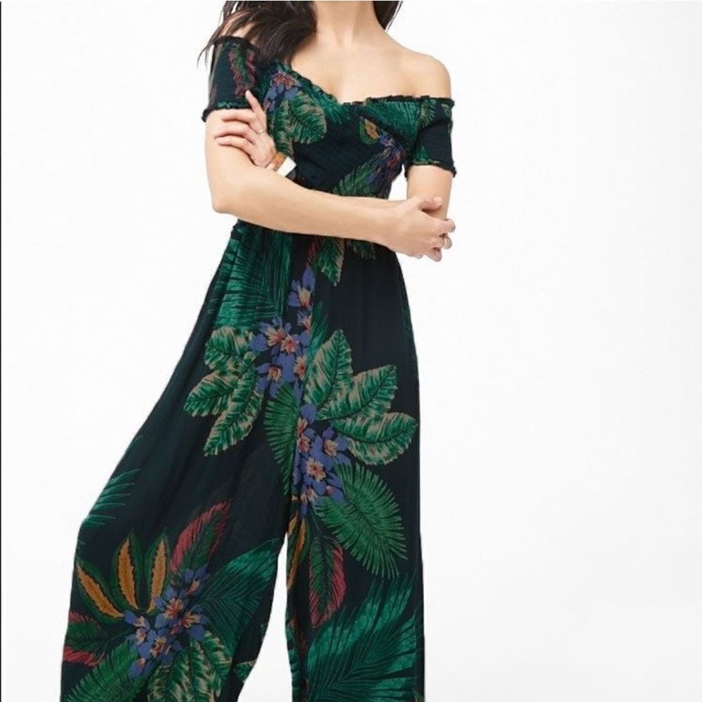 NWT Patrons of Peace Tropical Palm Leaf Print Off Shoulder Surplice Smocked Ruff